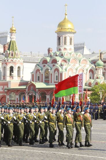 Военный парад, посвященный 65-летию Победы в ВОВ