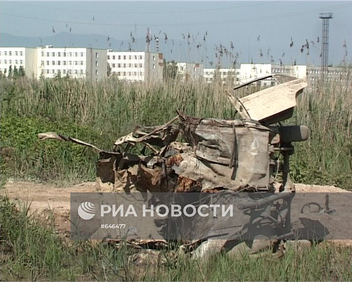 Взрыв автомобиля у воинской части в Каспийске