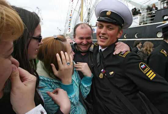 Прибытие барка "Крузенштерн" в Калининград