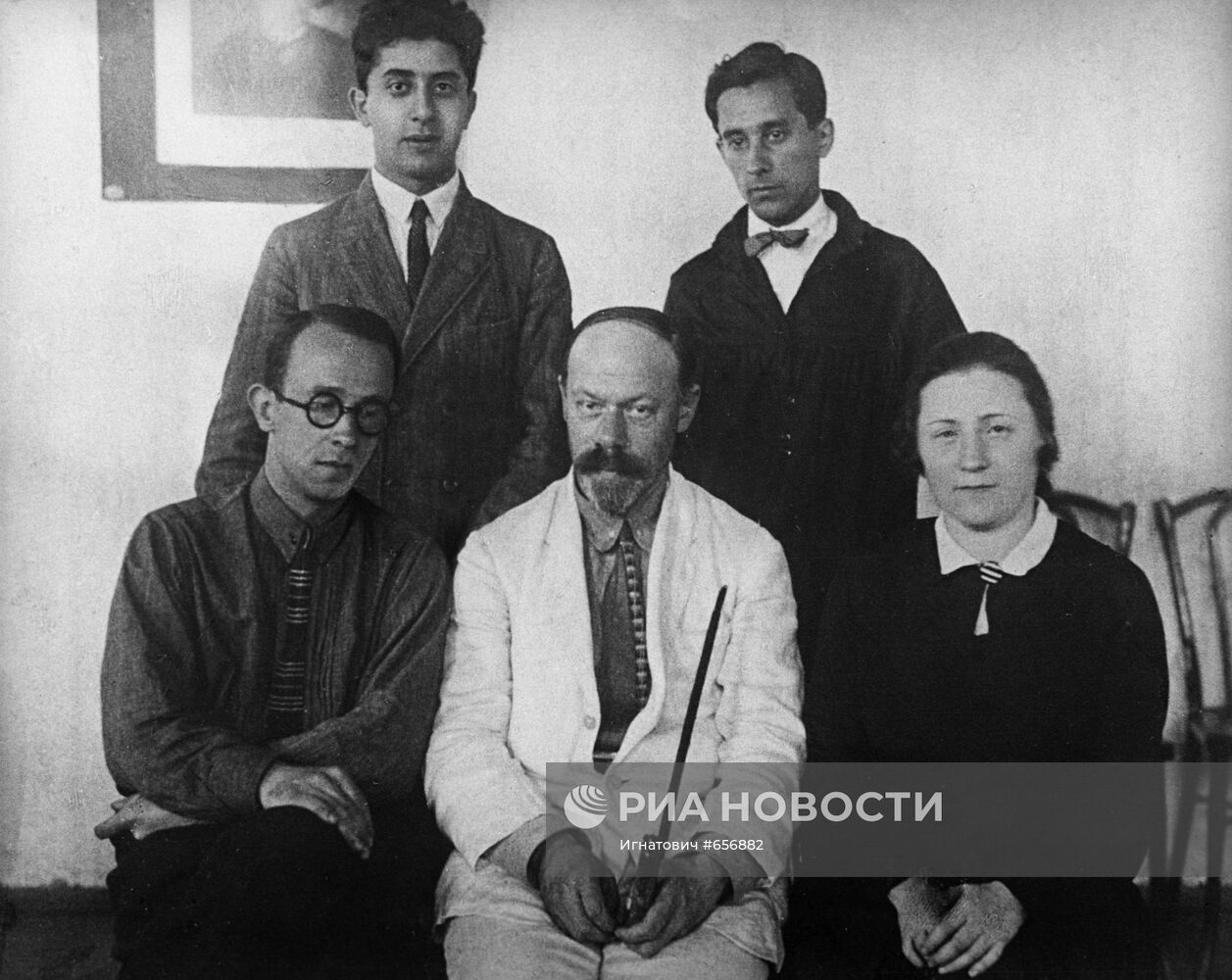 Михаил Фабианович Гнесин со своими учениками