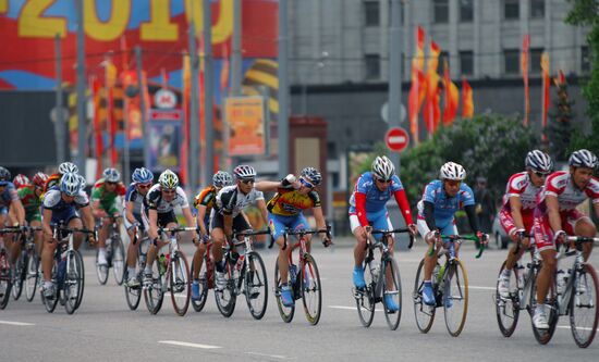 Участники велогонки "Пять колец Москвы"