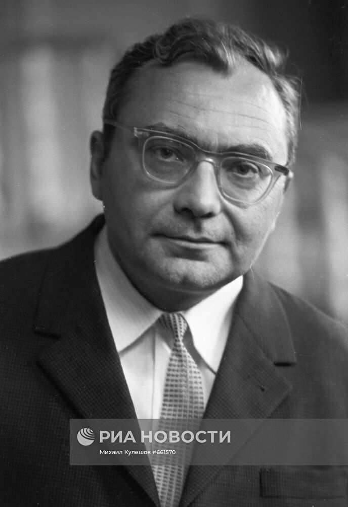 Лауреат Ленинской премии Д. Г. Кошкарев
