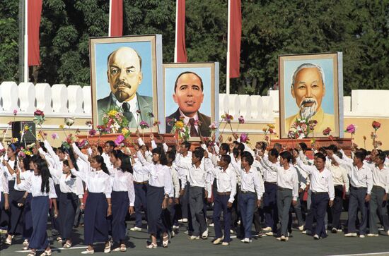 Празднование 10-летия образования Народной Республики Кампучия