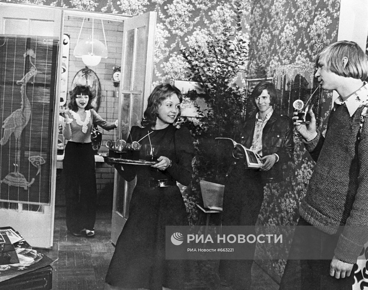 Кадр из кинофильма "Розыгрыш"