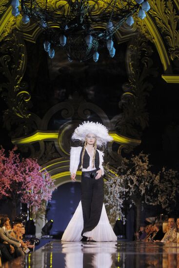 Показ коллекции Жана-Поля Готье "Настоящий haute couture"