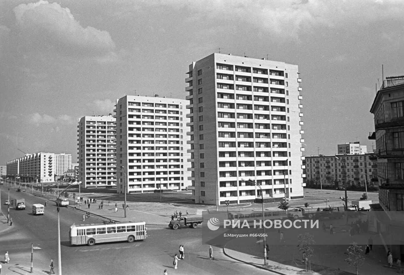 Шоссе Революции в Ленинграде