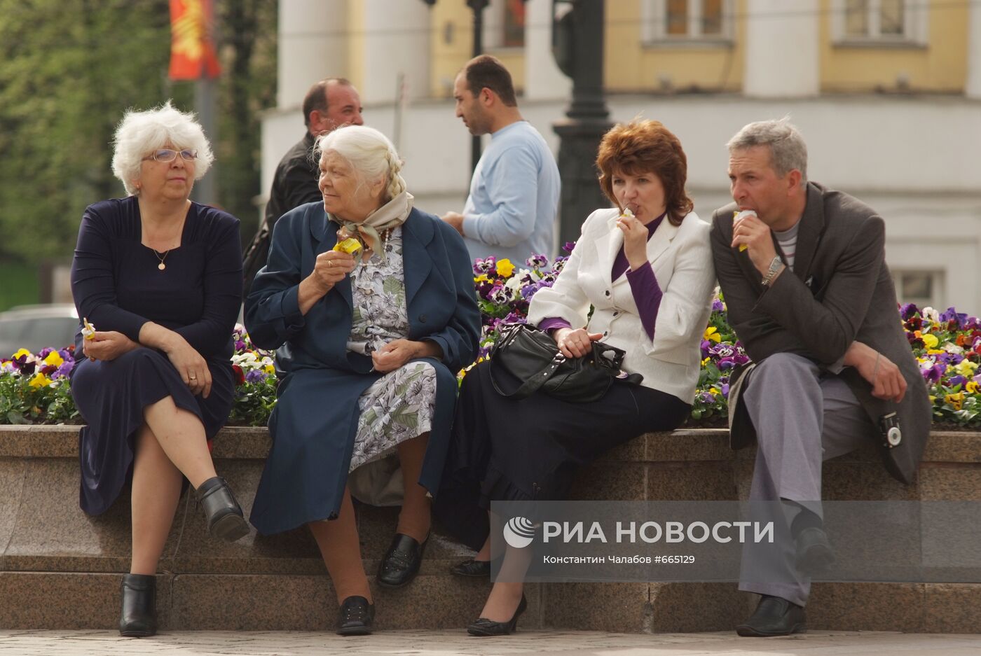 Москвичи на Манежной площади