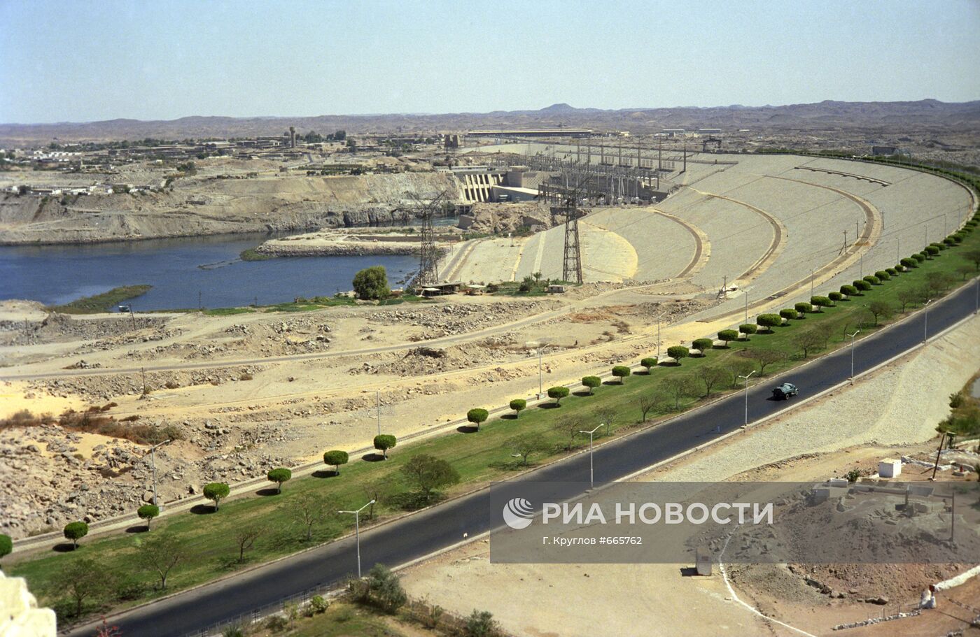 Асуанская ГЭС в Египте