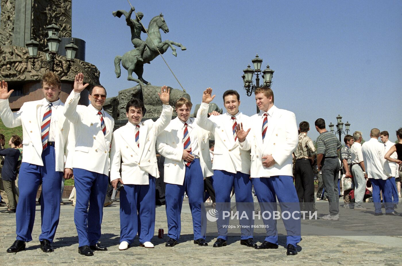 Члены сборной команды России по штанге