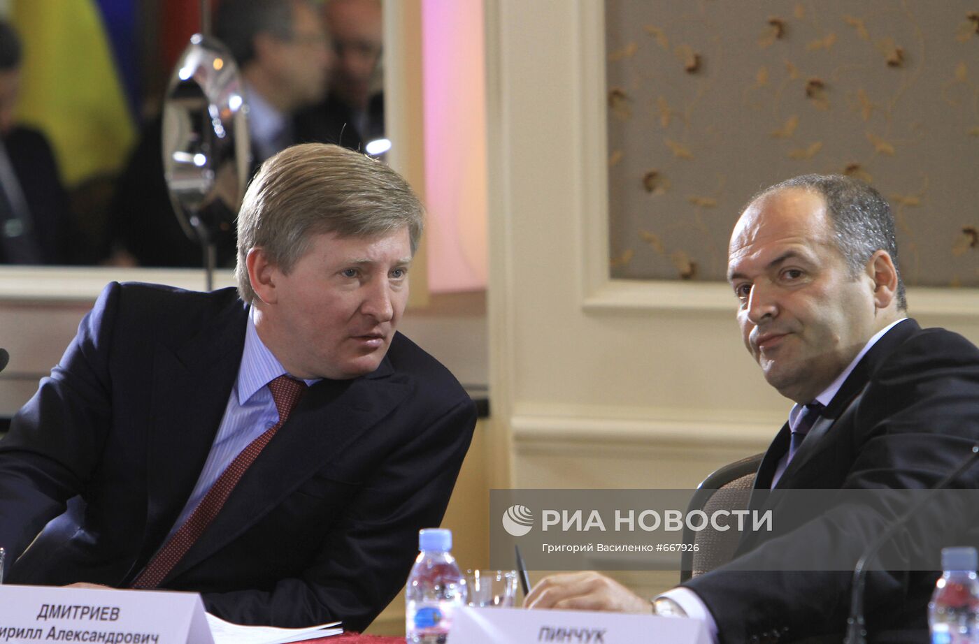 Украинские бизнесмены Ринат Ахметов и Виктор Пинчук