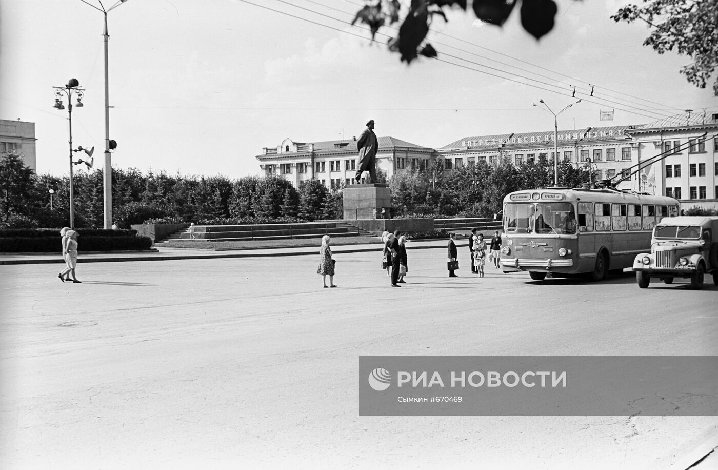 Площадь В.И. Ленина в Чебоксарах