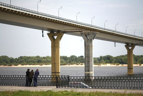 Перекрыто движение по новому двухкилометровому мосту через Волгу