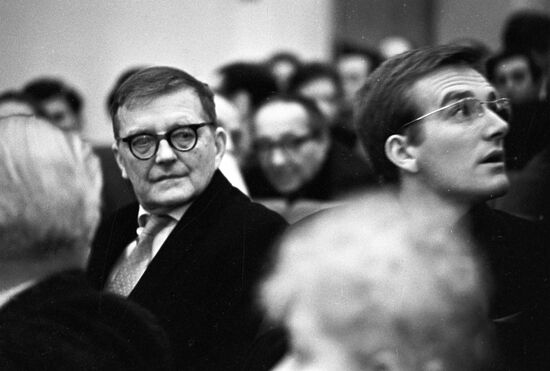 Дмитрий Шостакович с сыном Максимом
