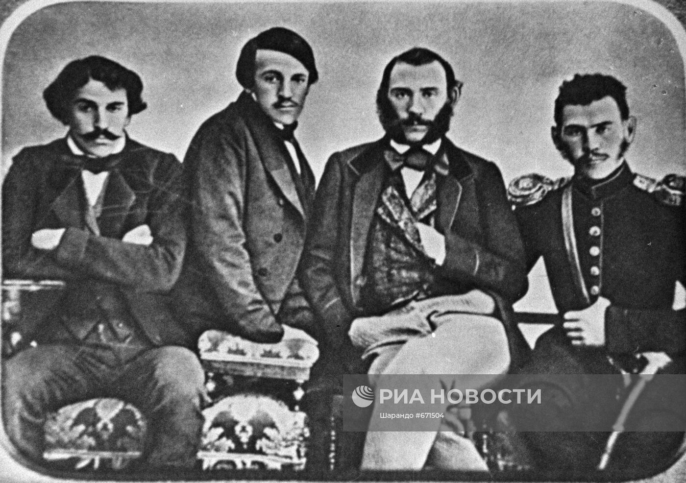 Л.Н.Толстой с братьями