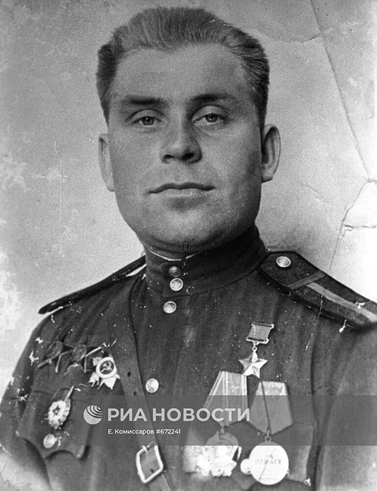 Герой Советского Союза В. И. Головченко