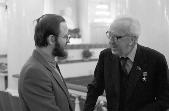 Дмитрий Кабалевский и Михаил Красильников