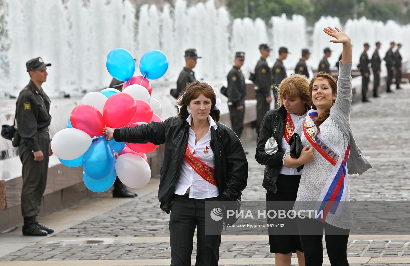 Последний звонок в городах России