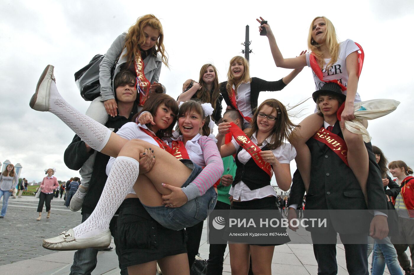 Последний звонок в городах России