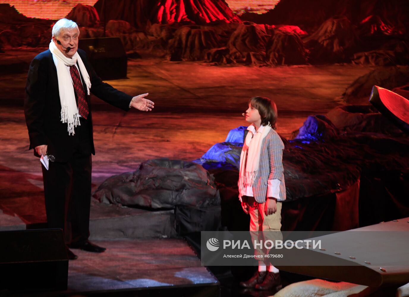 Олег Басилашвили в спектакле "Маленький принц"