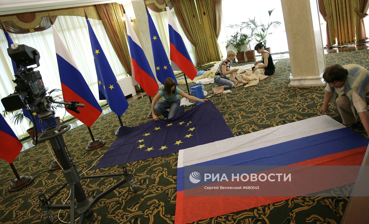 Подготовка Международного пресс-центра к Саммиту "Россия-ЕС"