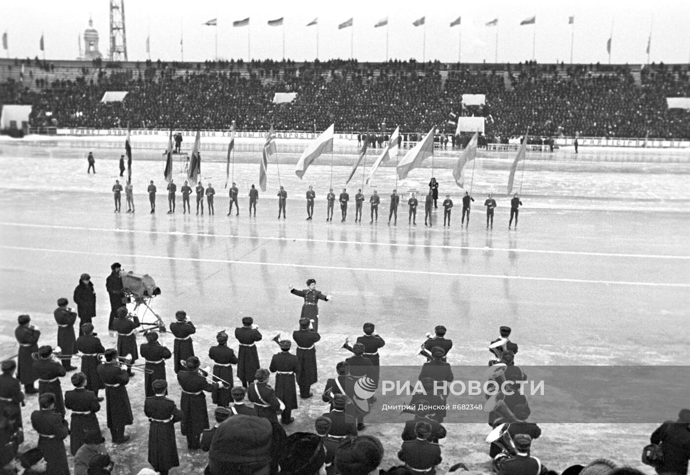 Открытие чемпионата Европы по конькобежному спорту