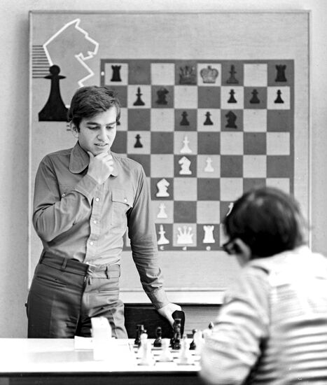 А.Белявский - чемпион мира 1973 года по шахматам среди юношей