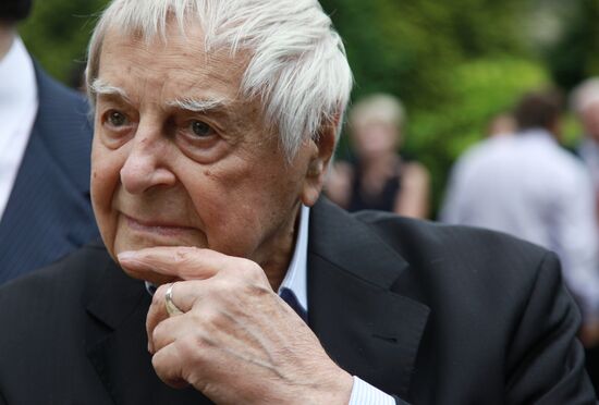 Юрий Любимов