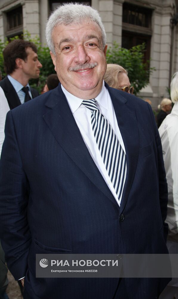 Михаил Гусман