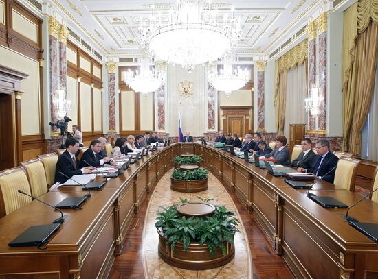 Владимир Путин провел заседание правительства РФ