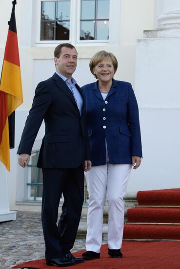 Рабочий визит Дмитрия Медведева в Германию