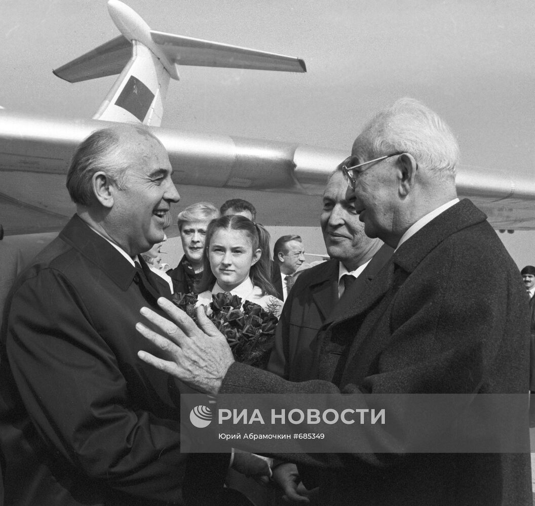 Михаил Горбачев и Густав Гусак
