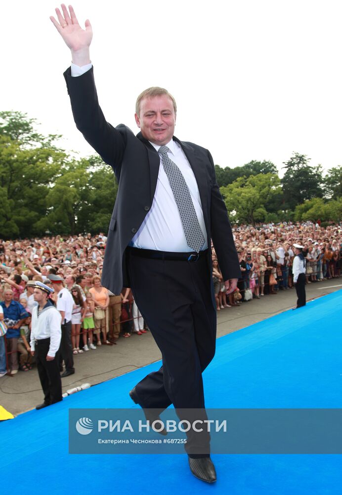 Анатолий Пахомов