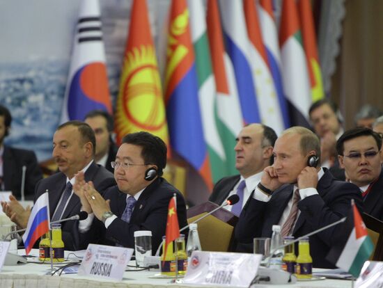 Владимир Путин пинял участие в саммите СВМДА в Стамбуле
