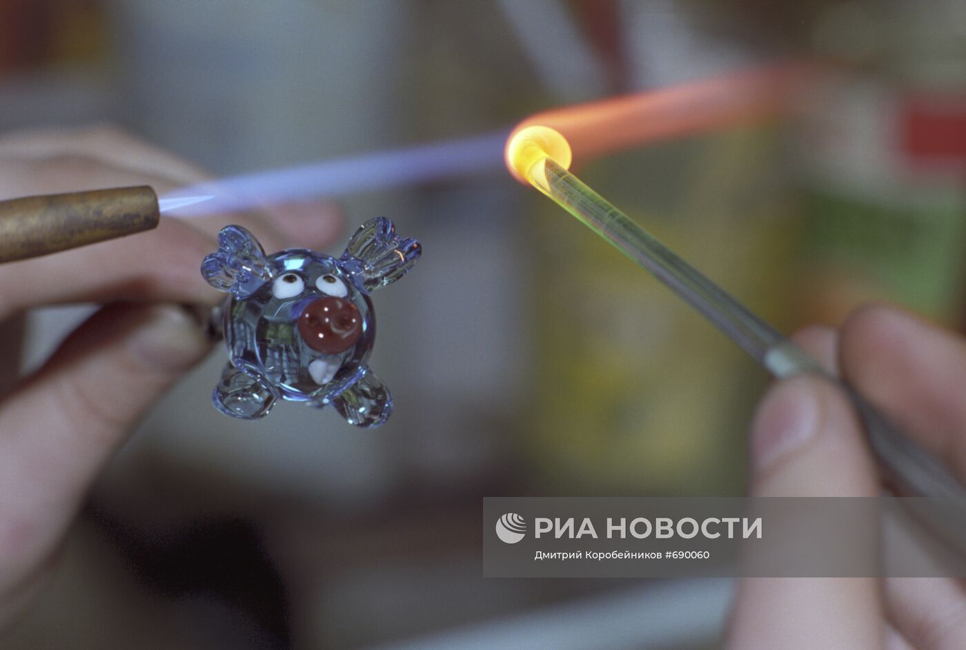 В ходе изготовления стеклянного изделия