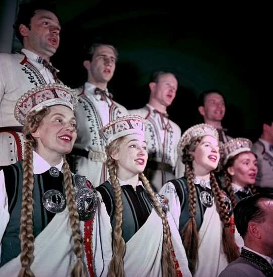 Участники латвийского ансамбля "Сакта"