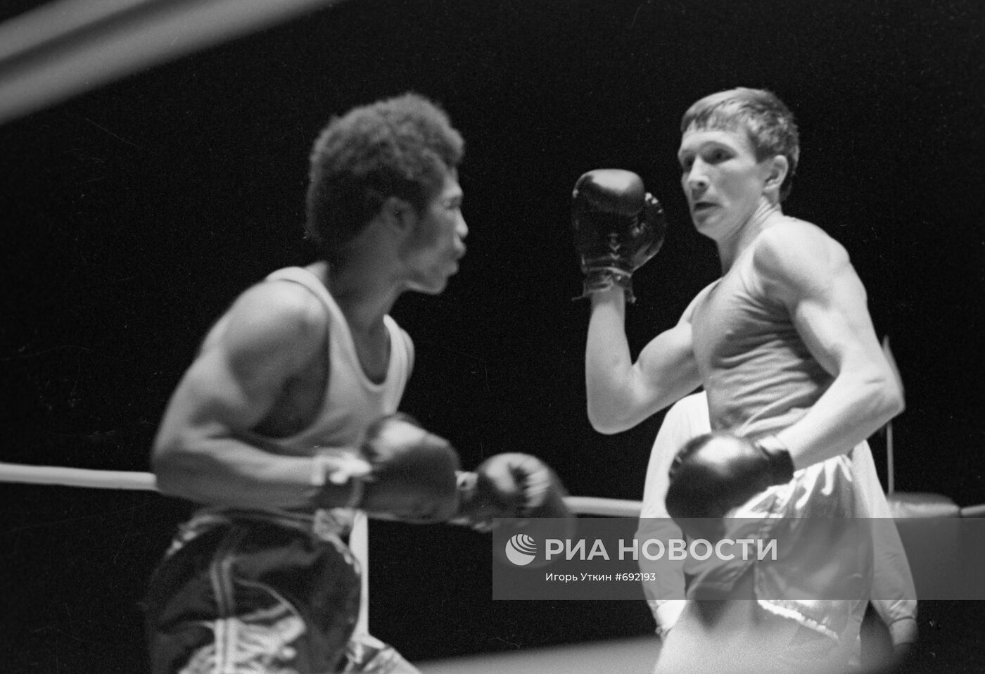 Матч между Евгением Юдиным и Альбертом Сандовалом