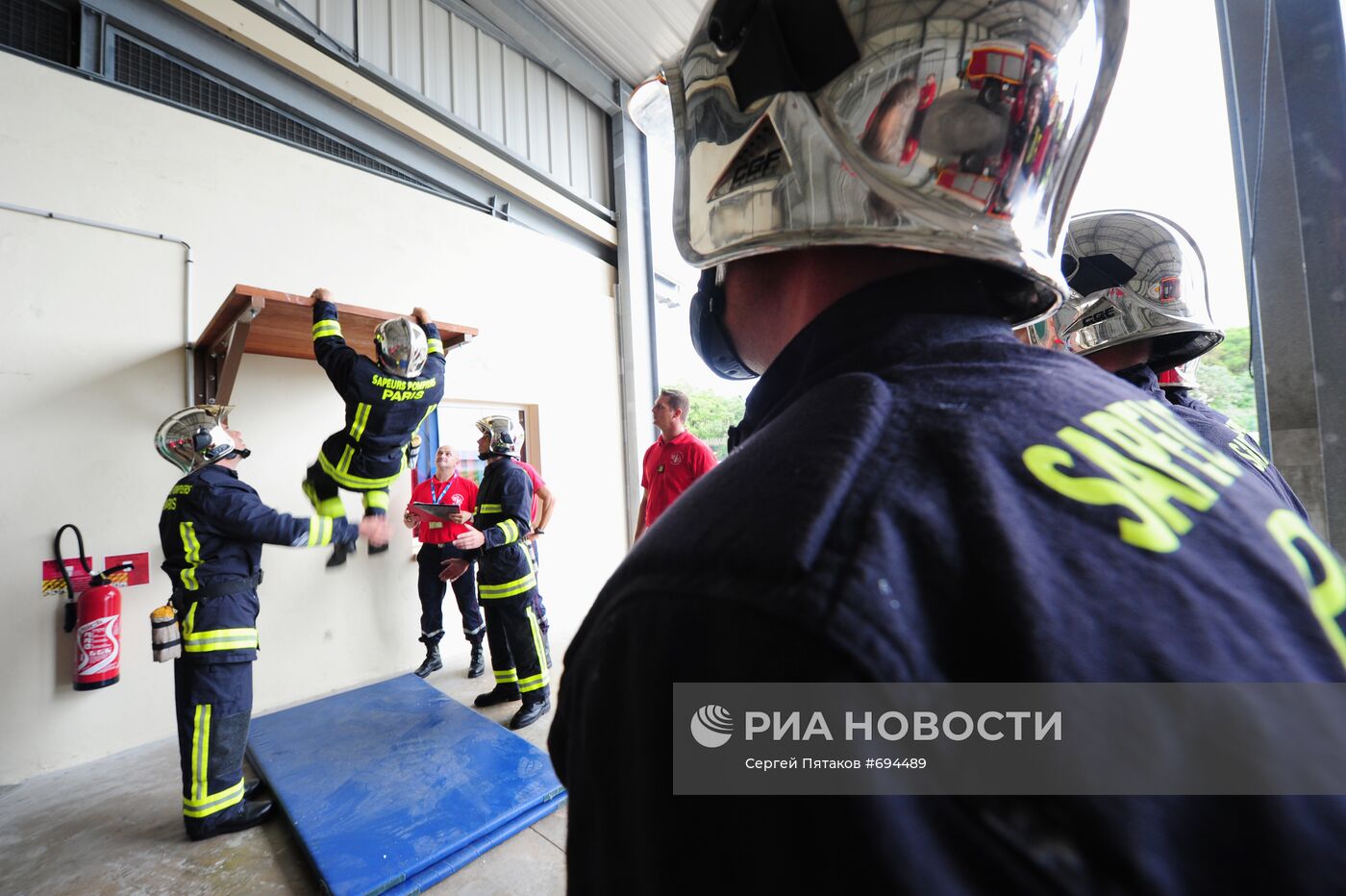 Тренировка парижской пожарной бригады