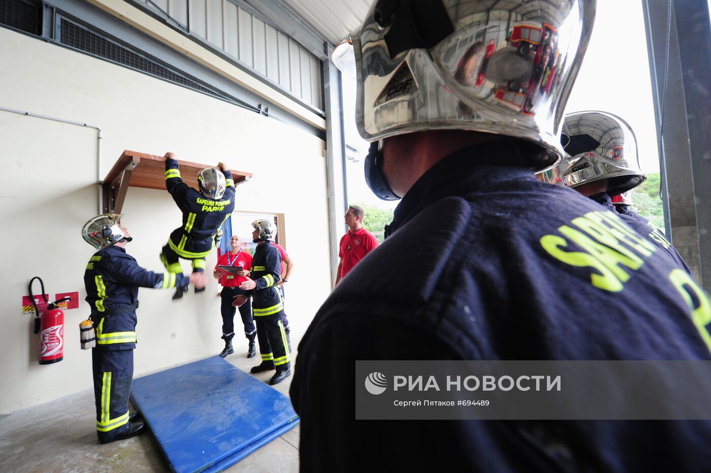 Тренировка парижской пожарной бригады