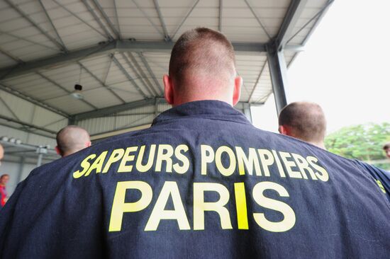 Тренировка парижской пожарной бригады