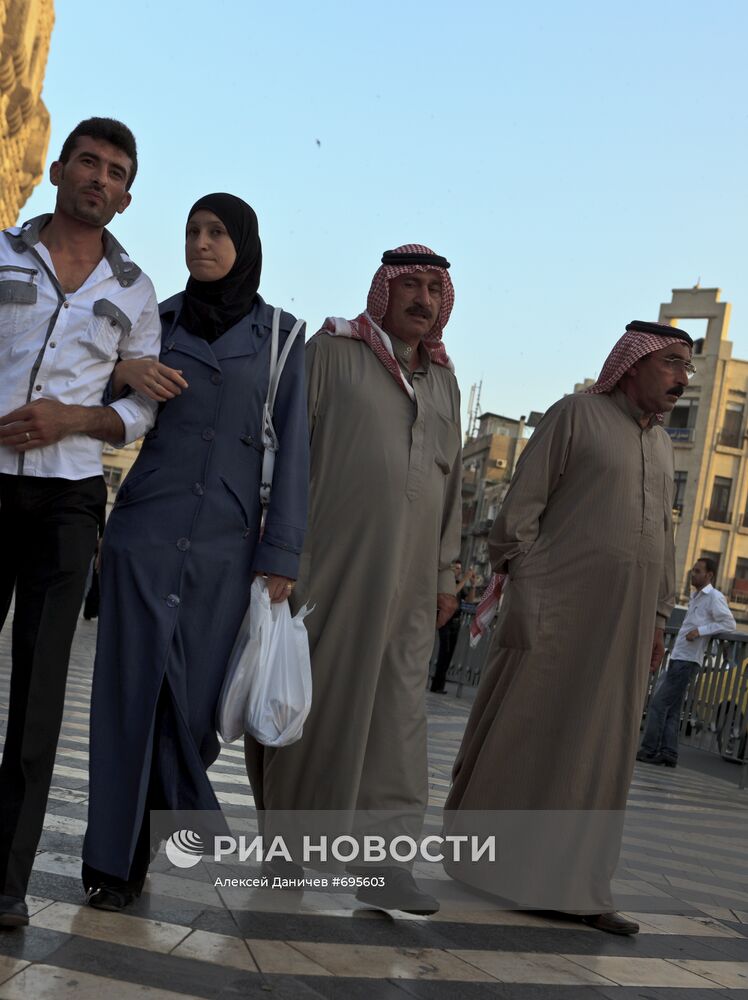 Местные жители