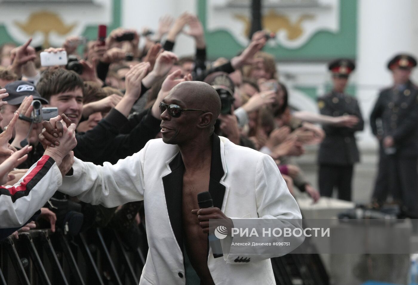 Концерт группы Faithless в Санкт-Петербурге