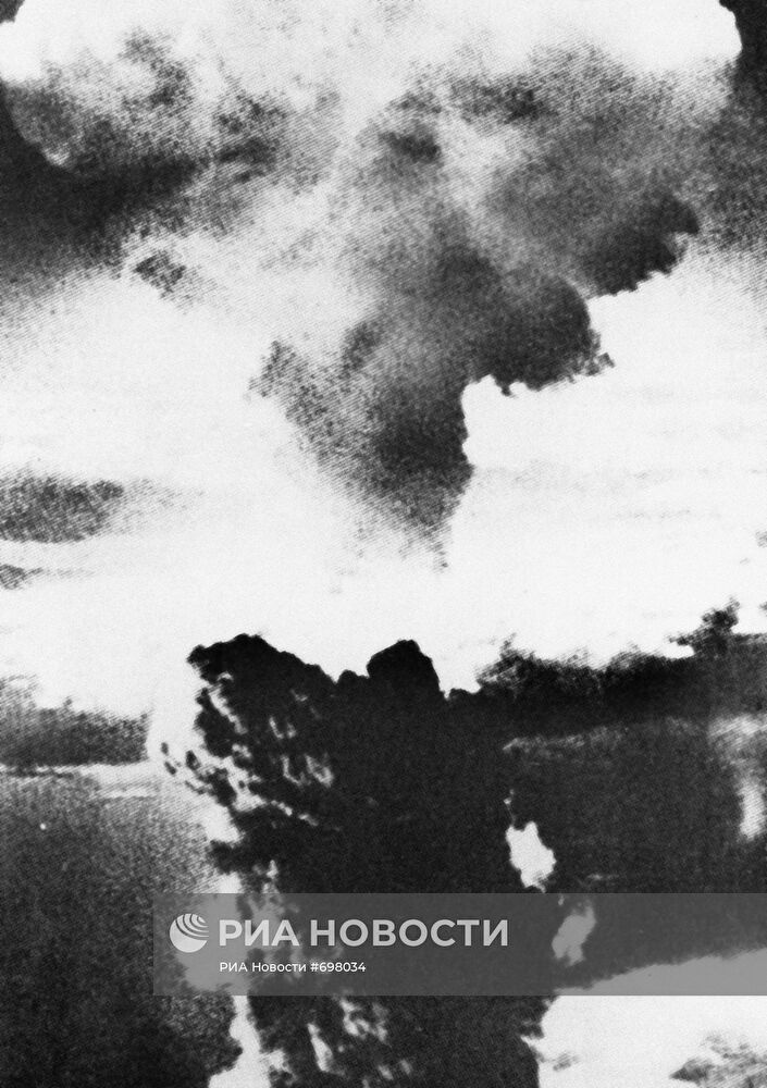 Взрыв бомбы "Малыш" над Хиросимой