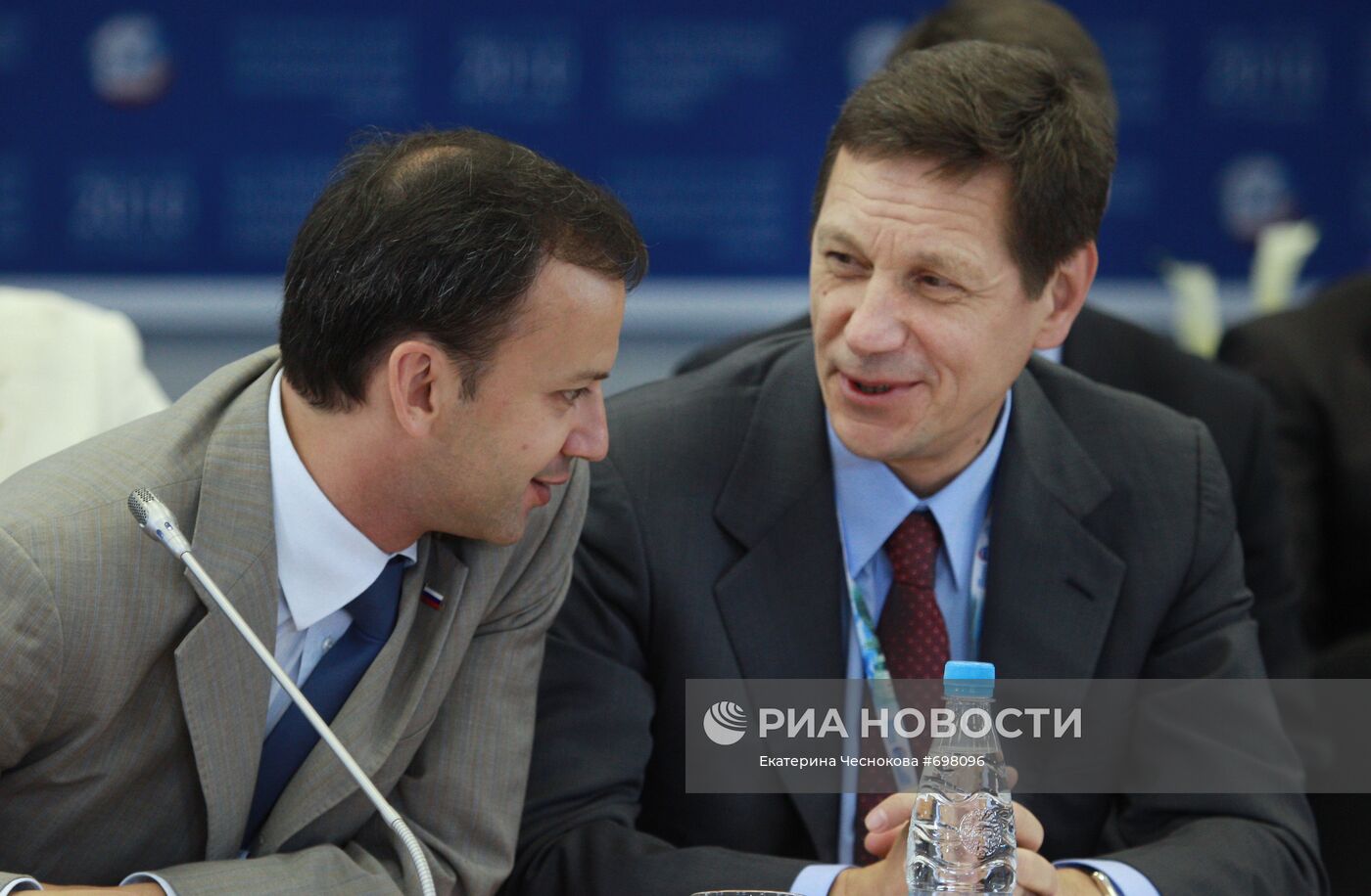 Аркадий Дворкович, Александр Жуков