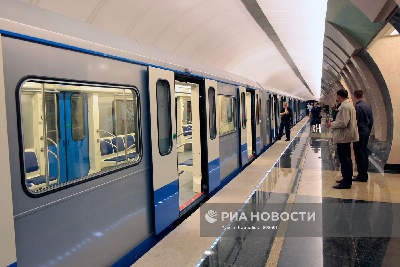 Вагоны метро нового поколения модели 81-760/761