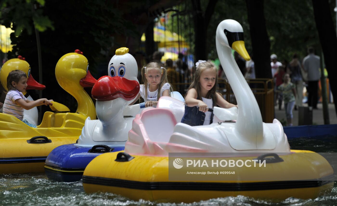 Аттракционы в ЦПКиО им.М.Горького