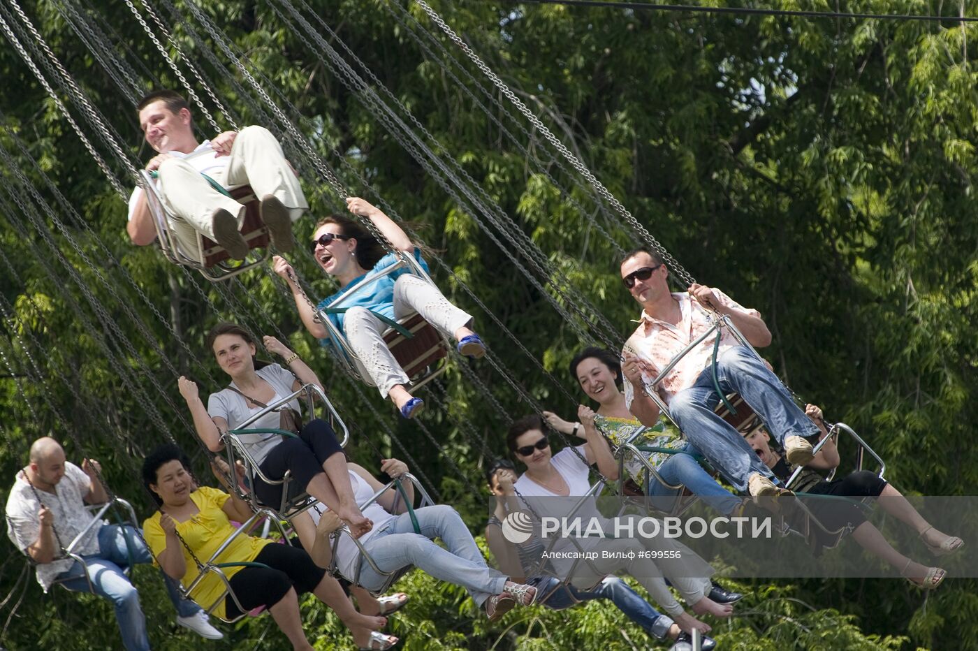 Аттракционы в ЦПКиО им.М.Горького