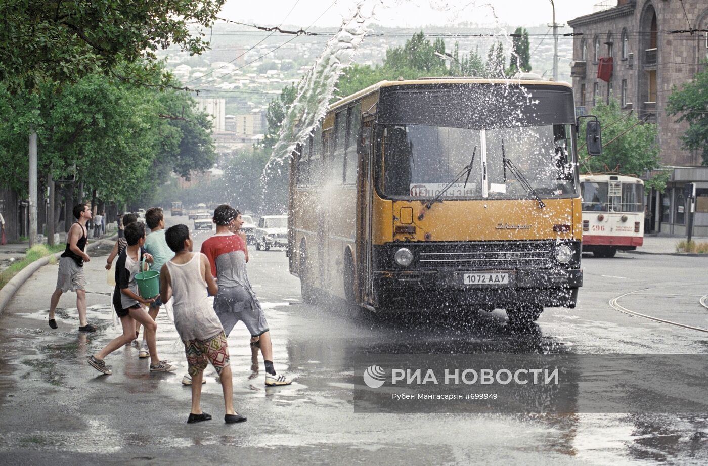 Вардавар - праздник воды