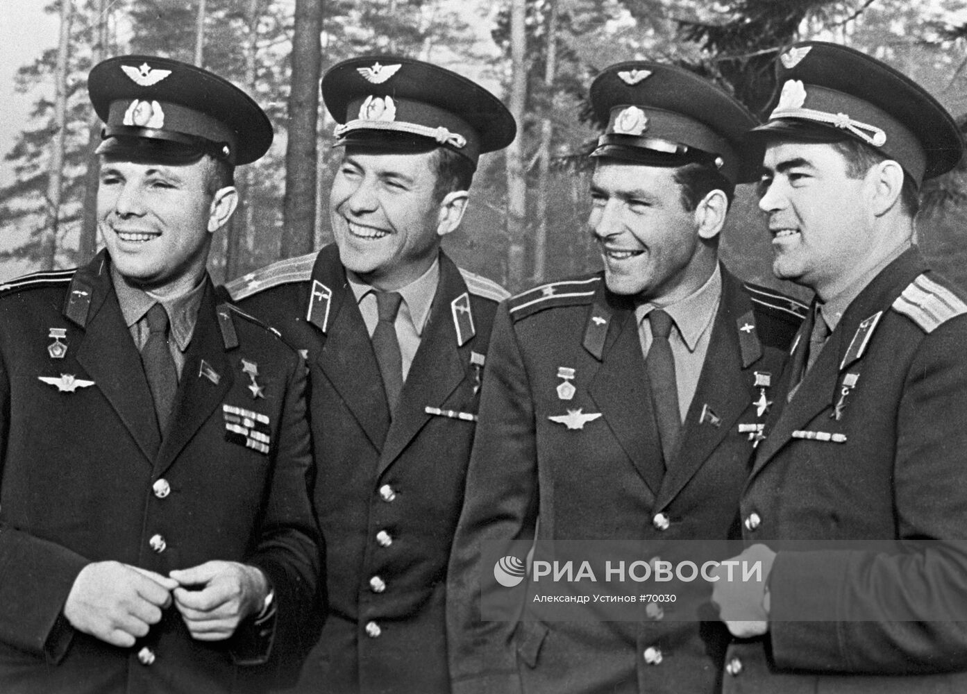 ГАГАРИН ПОПОВИЧ ТИТОВ НИКОЛАЕВ