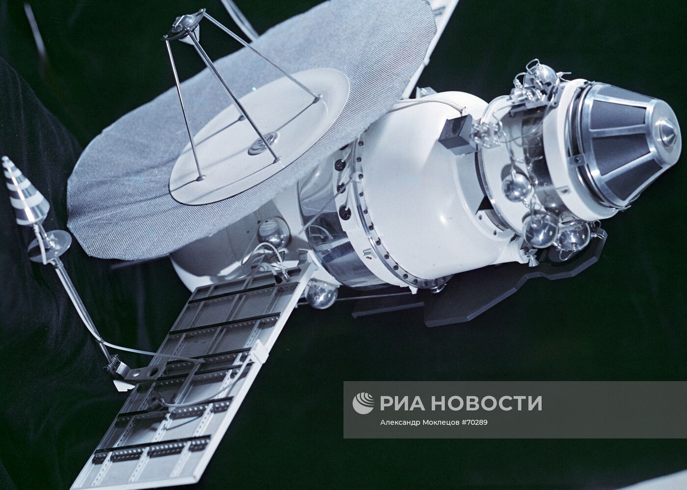 Макет автоматической межпланетной станции "Венера-4"