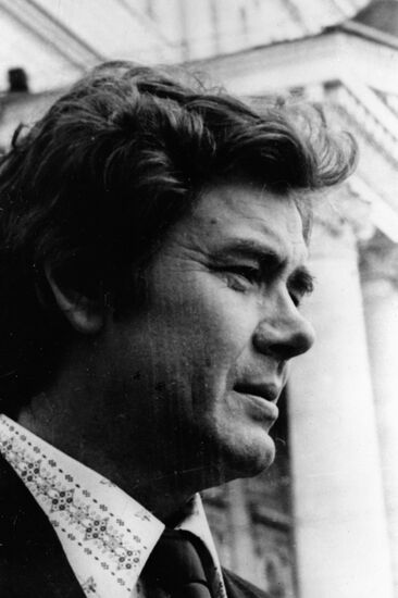 ГУЛЯЕВ АРТИСТ ГАБТ